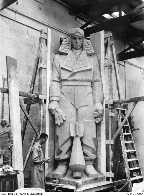 Otto Steen with the air force officer in clay. Courtesy Australian War Memorial