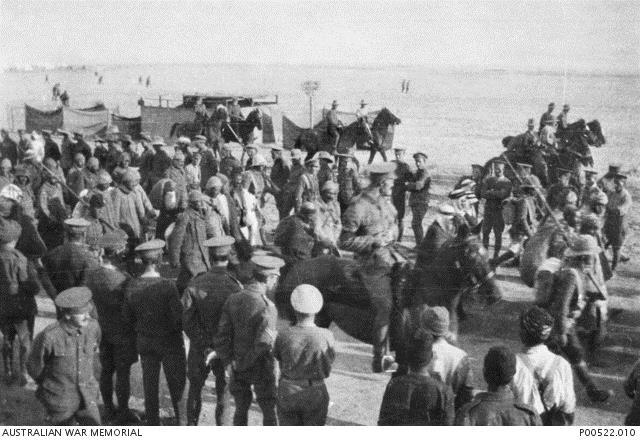 Turkish prisoners captured by the 7th Light Horse Regiment at Romani during fighting on 4-5 August 1916. Courtesy AWM