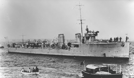 'HMAS Warrego' was one of six River Class Torpedo Boat Destroyers built for the Royal Australian Navy between 1909 and 1916.  During the Great War they formed the Australian Destroyer Flotilla.  Her sister ships were HMA Ships 'Huon', 'Parramatta', 'Swan', 'Torrens' and 'Yarra'.  Courtesy Navy.org.au