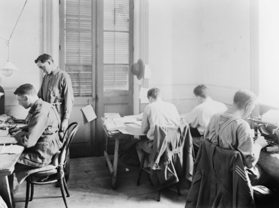 Men at work in the War Records office, Cairo, 1919. AWM 	B01392