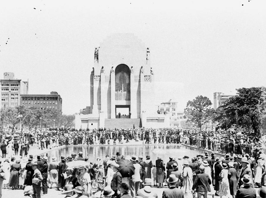 View of the crowd gathered to the north of the Memorial at the 1934 opening ceremony 