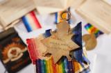 Perry’s 1914-1915 Star (reverse). This medal was inscribed with his original service number and the rank of sapper, before he transferred to the AFC and was given a new rank in 1917. Anzac Memorial Collection 2020.13. Photography by Rob Tuckwell Photography. 